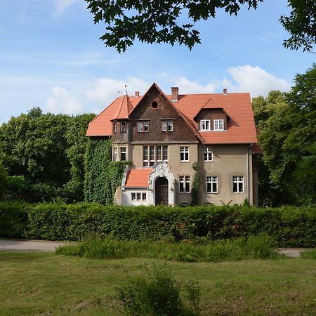 Palac Mysliwski Orle Solutions Mirosławiec Esterno foto