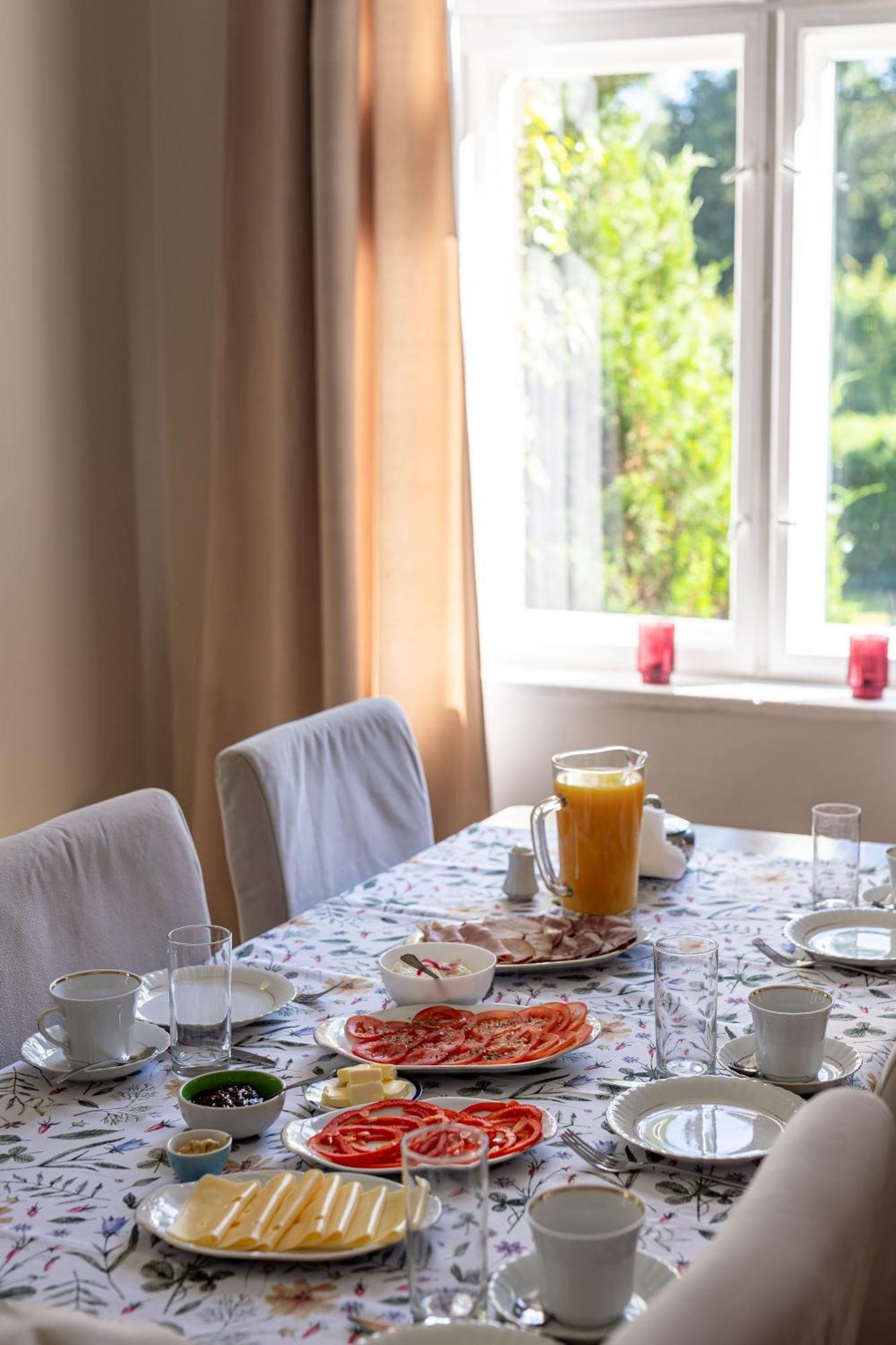 Palac Mysliwski Orle Solutions Mirosławiec Esterno foto