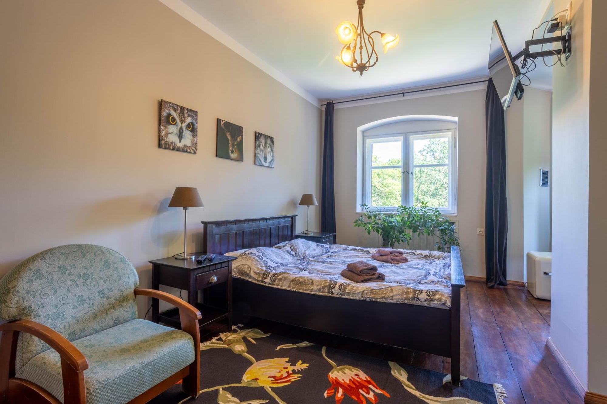 Palac Mysliwski Orle Solutions Mirosławiec Esterno foto